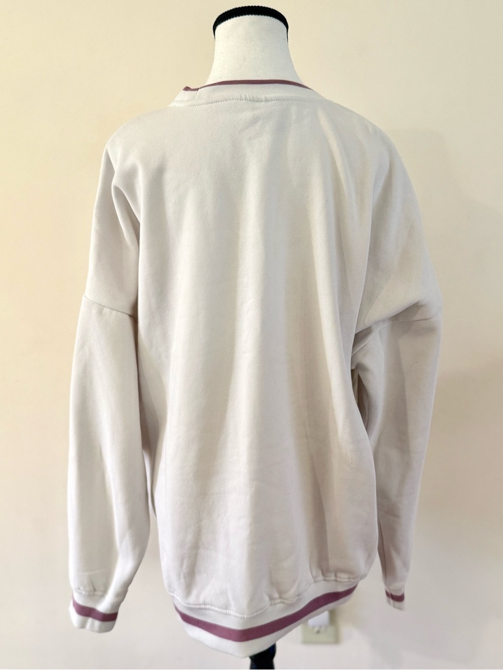Disney Repunzal Crewneck"Wait... let me overthink this" - size 1X - Picture 5 of 7